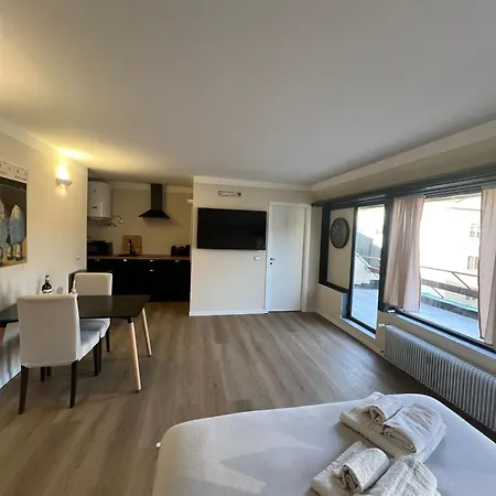 Favolosa Con Terrazzo דירה ויצ'נצה