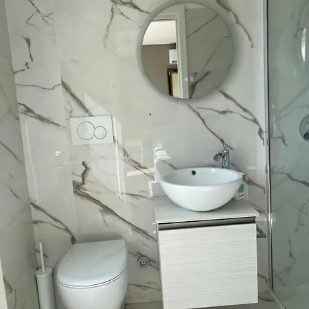 Favolosa Con Terrazzo * فيتشنزا